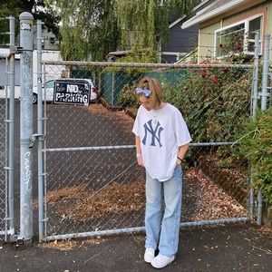 Brandy Melville John Galt light wash carpenter jeans